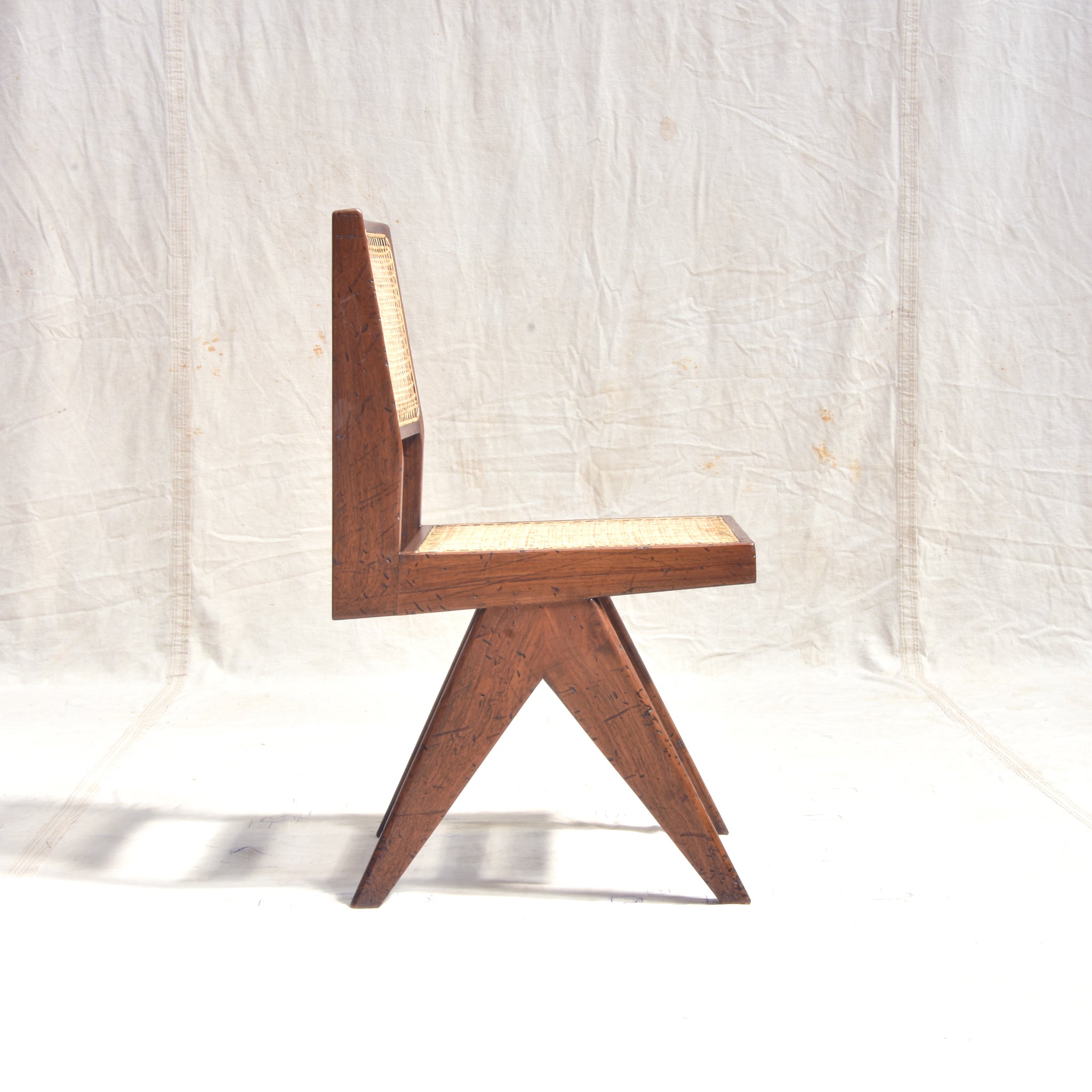 Pierre Jeanneret Student Chair